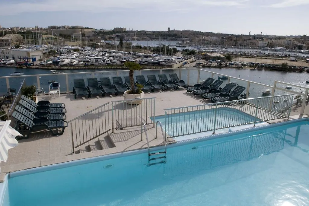 Bayview Hotel By St Hotels Gzira 3*,